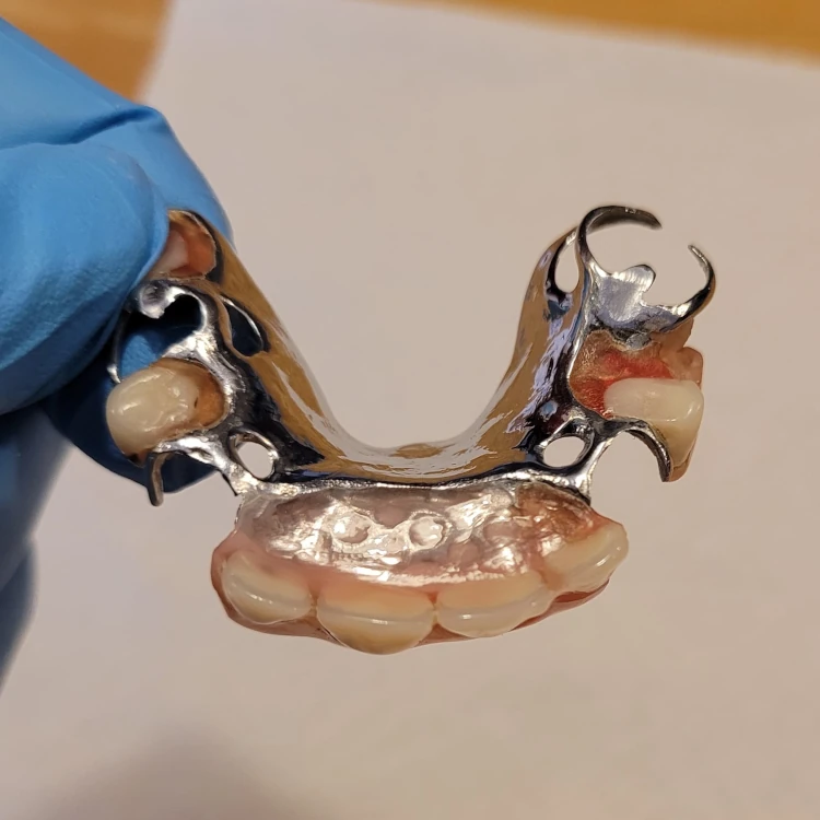 prothésiste dentaire urgence